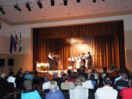 Prireditev Druži naju ples in petje z mednarodno udeležbo 22